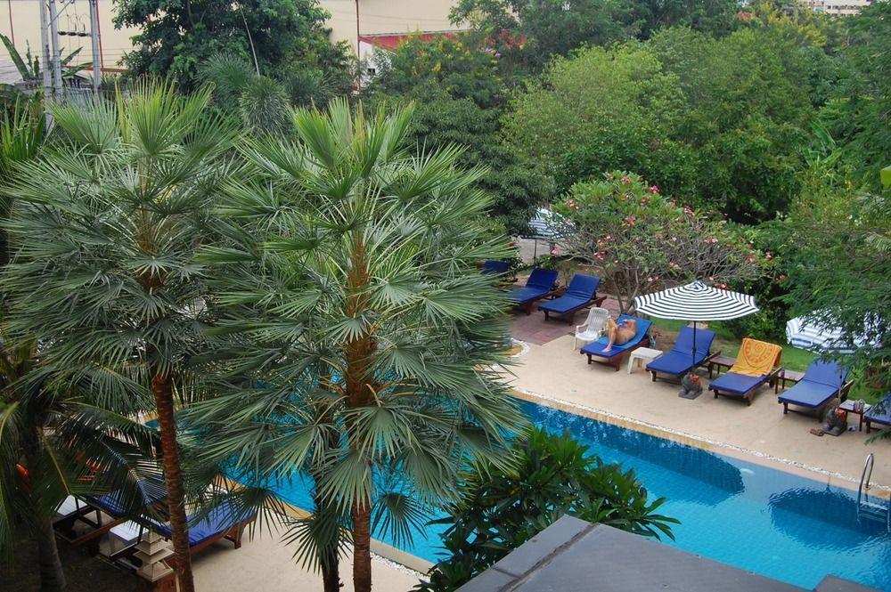 Sirikarn Residence & Luxury Apartments Pattaya Εξωτερικό φωτογραφία